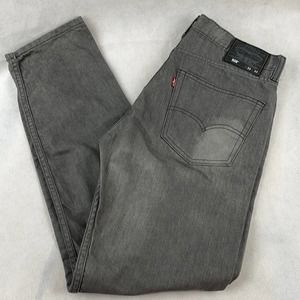 33x32 Men’s 508 Levi’s Distressed